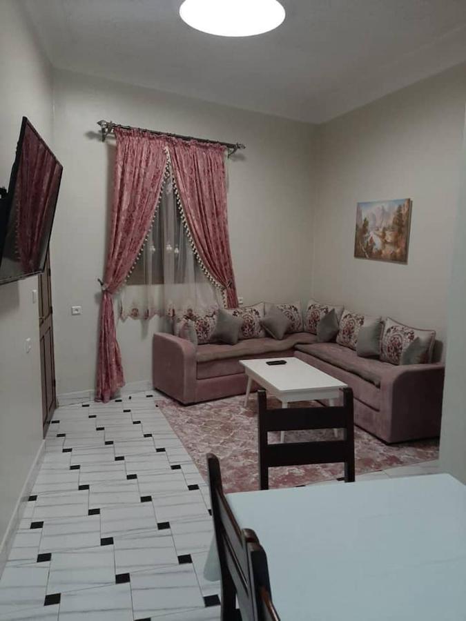 Ground Floor 2 Bedroom Apartment - City Centre Location - Optic Fibre Wifi Tanger Exteriör bild